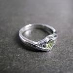 Wedding Ring with Green Sapphire in..