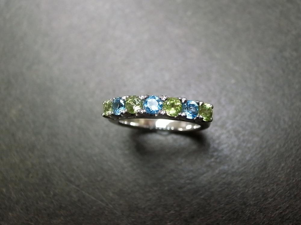 Blue Topaz And Peridot Wedding Ring on Luulla